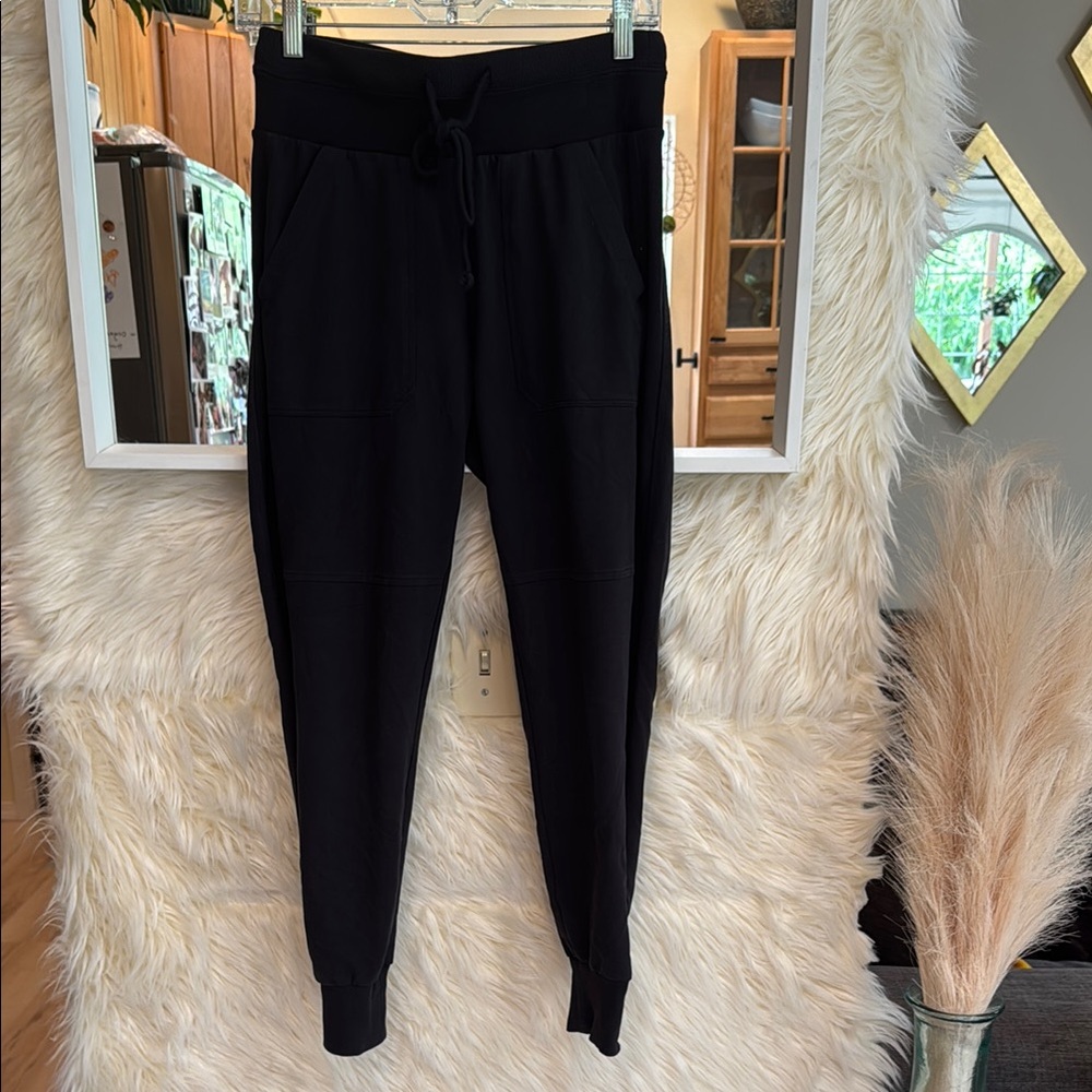 Zella Black Jogger Zella Black Joggers XS Tapered Lounge Athletic Pants